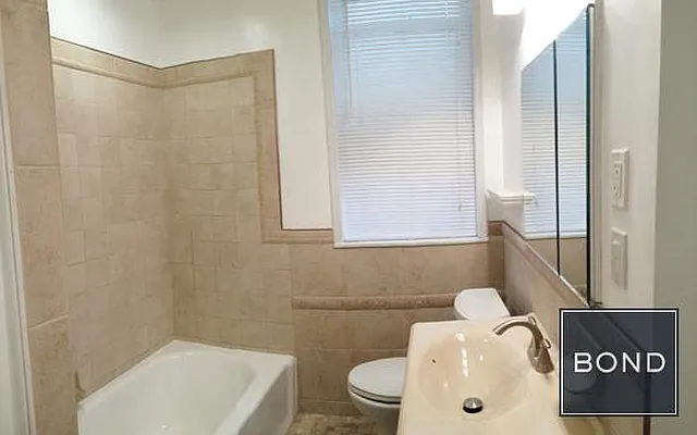 Rented by Bond New York | media 8