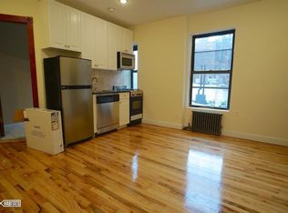 27 1/2 Morton St APT 4, New York, NY 10014