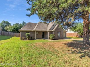 7079 Maplewood Rd, Olive Branch, MS 38654