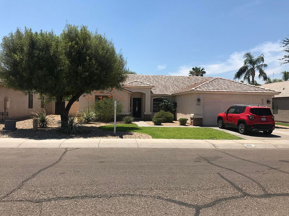 1st image of 1703 E Francisco Dr