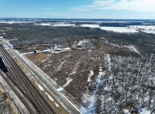 730 Edgewood Rd, Salem, IL 62881