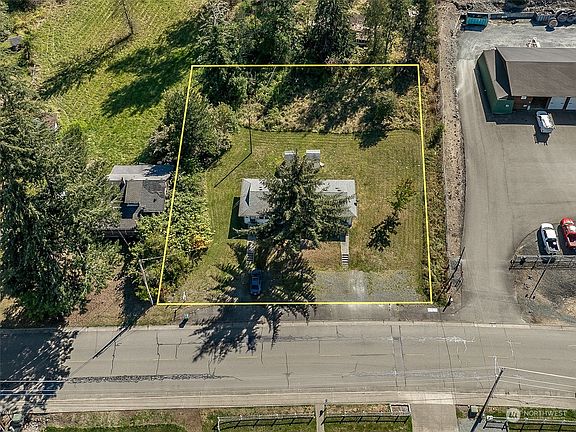 2nd image of 585 Eatonville Highway E