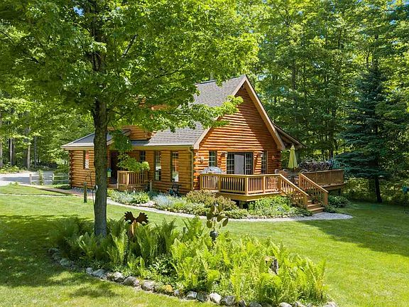 3rd image of 2088 W Townline Rd