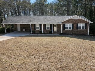 1051 Tuxedo Ln, Watkinsville, GA 30677