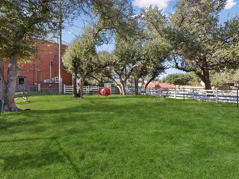 Polo Club — Photo 27