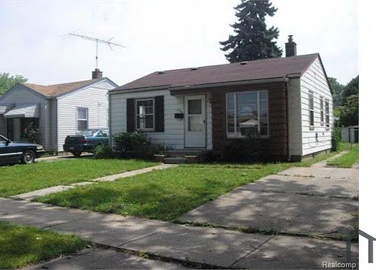 4455 Kingston St — Photo 1