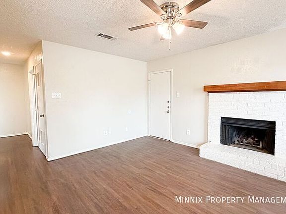 4th image of 9608 Elmwood Ave Unit A