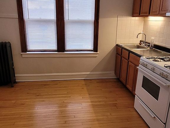 4th image of 6759 W Wrightwood Ave #2W