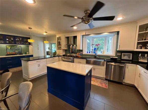 301 Thole St, Norfolk, VA 23505