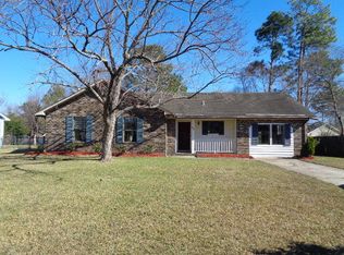302 Indian Dr, Summerville, SC 29486