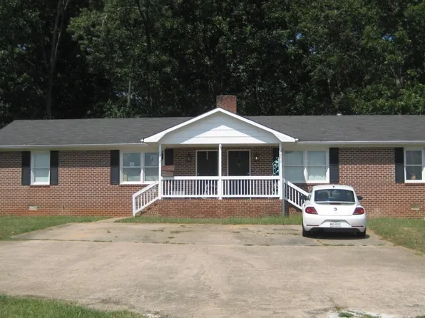 1370 Aiken Rd, Bogart, GA 30622