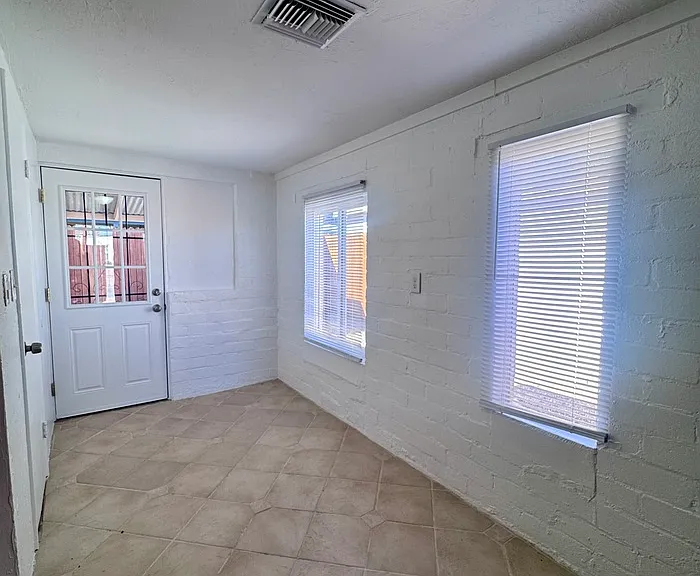 3156 E Towner St #2 — Photo 11