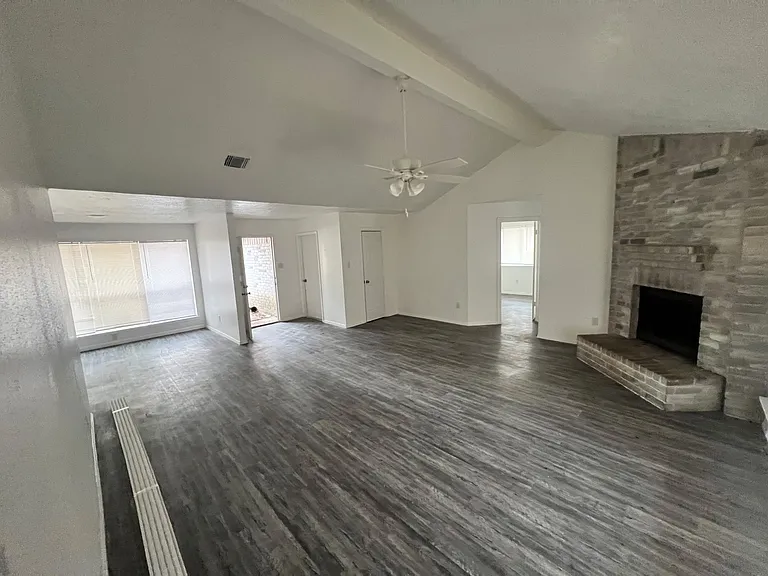 2731 Dawn Star Dr — Photo 2