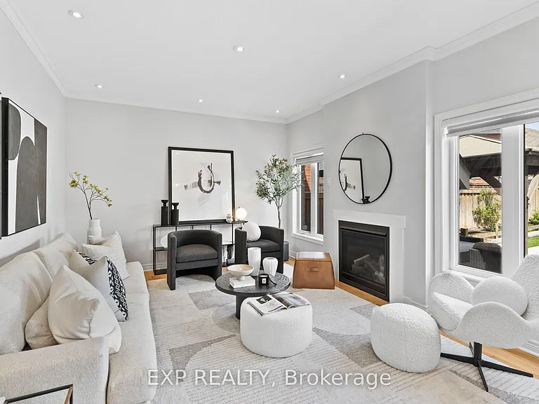 131 Greenwood Rd — Photo 9