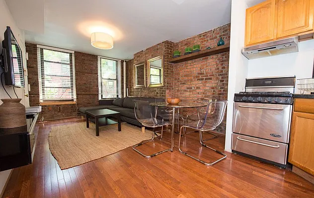 Rented by Okada & Company LLC | media 34