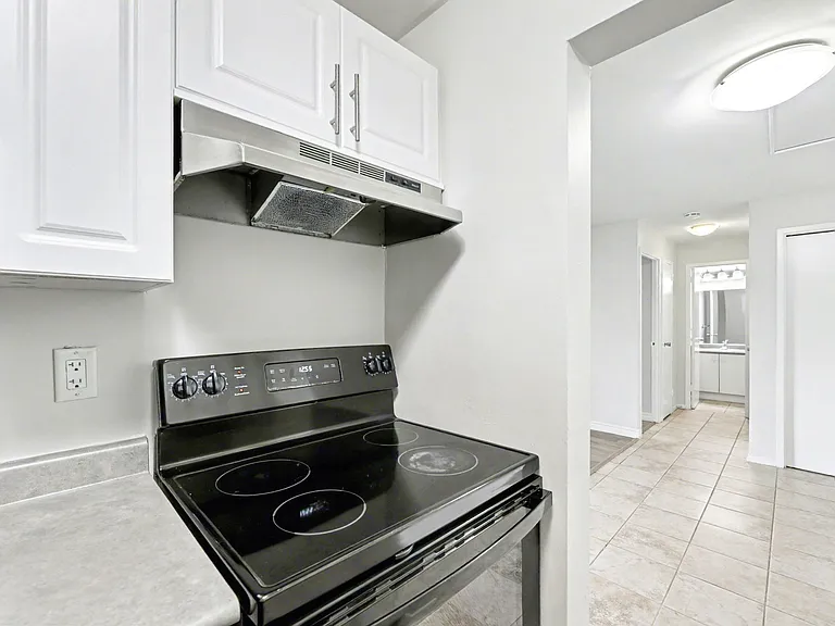 645 Village Green Ave — Photo 1