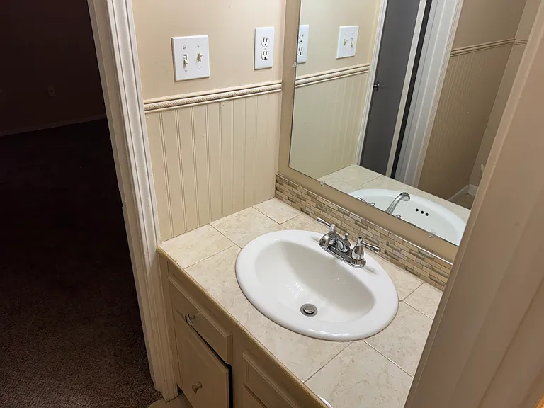6331 Woodgreen Dr — Photo 10