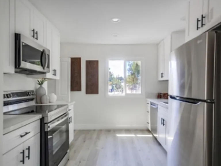 1329 Marshall Rd — Photo 19
