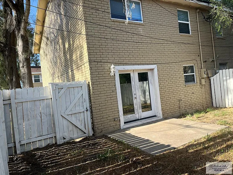 544 Galveston Rd #A — Photo 17
