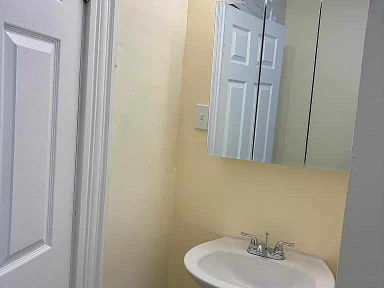 41 Pennsylvania Ave #1 — Photo 10
