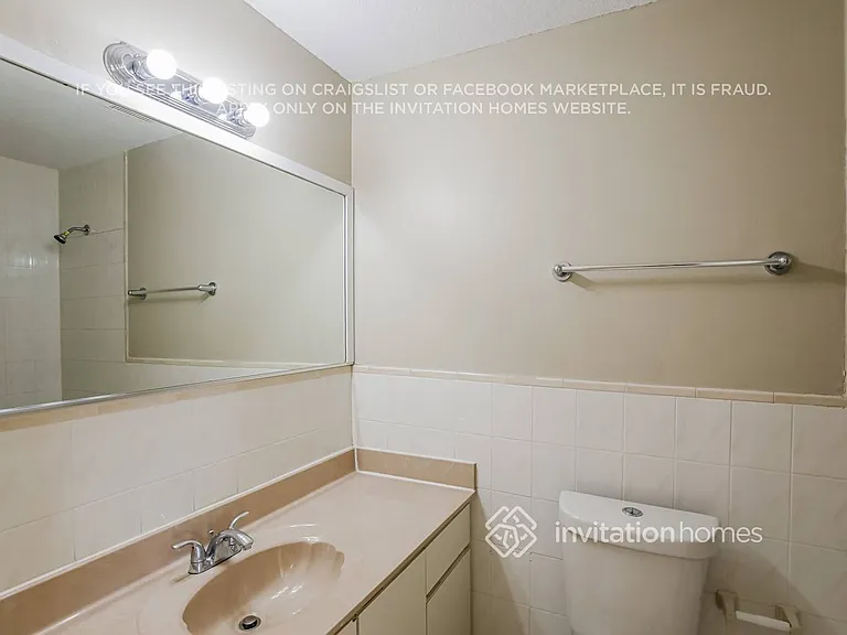 17184 SW 143rd Pl — Photo 15