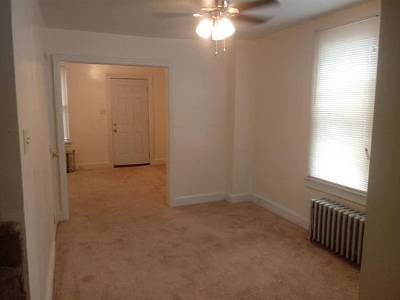4th image of 320 N Mulberry St