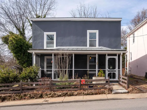 349 10th St NW, Charlottesville, VA 22903