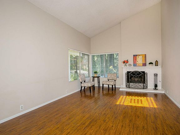 4th image of 2892 Morningside Dr