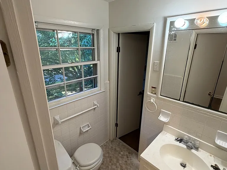 54 Dickson Cir — Photo 14