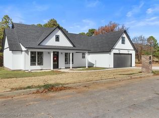 23822 Clark Griswold Ct, Wister, OK 74966
