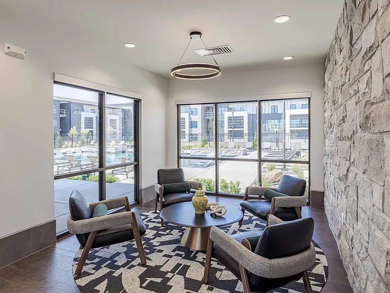 Ovation Apartments — Photo 13
