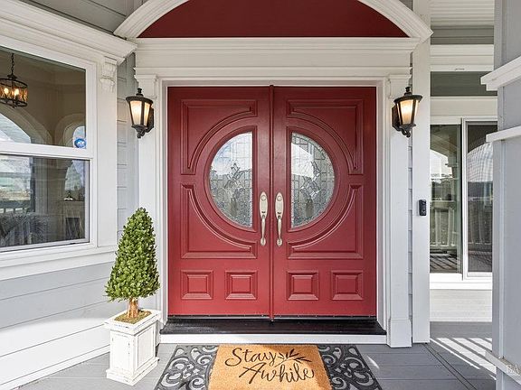 2nd image of 155 Saint Catherine Lane