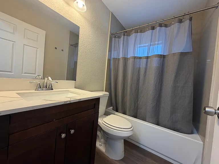 1185 NE 111th St — Photo 7