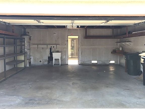 2nd image of 12107 Stonegate Ln