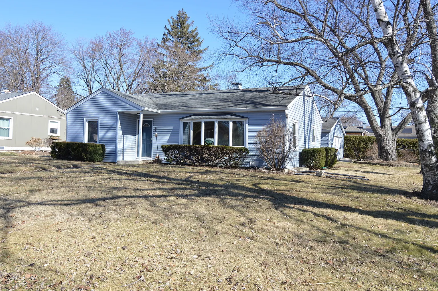 104 N Pleasant Rd photo 1