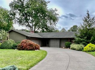 5220 Nassau Dr, Fort Wayne, IN 46815