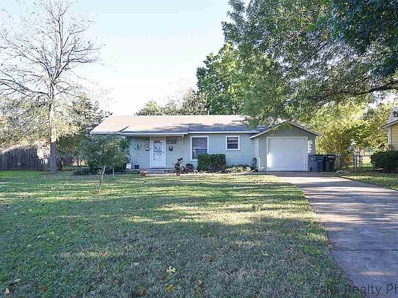 2nd image of 2605 Horseshoe Bnd