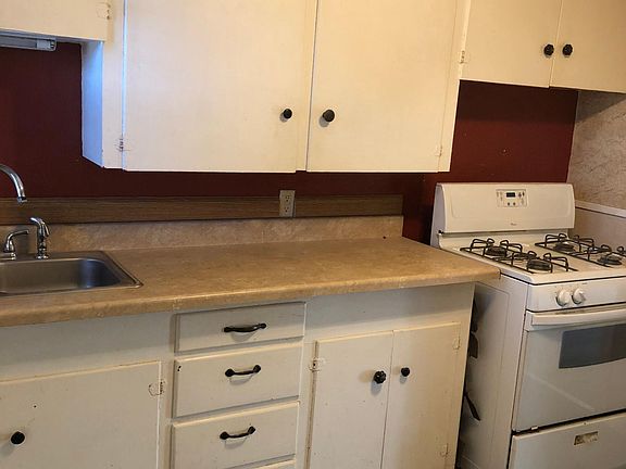 3rd image of 2309 Amarillo St