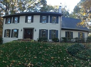 215 Cameron Glen Ct, Sandy Springs, GA 30328