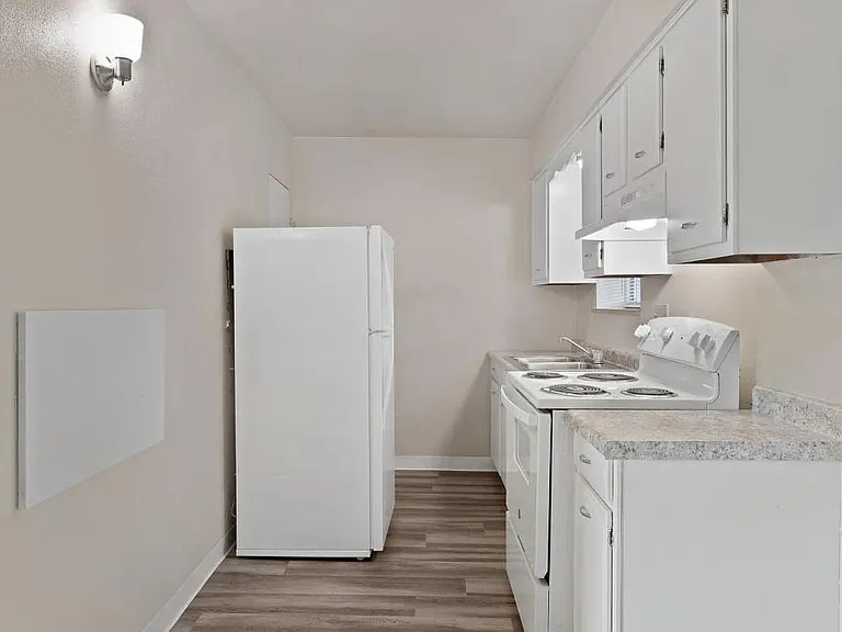 515 Riverview Dr #204 — Photo 10