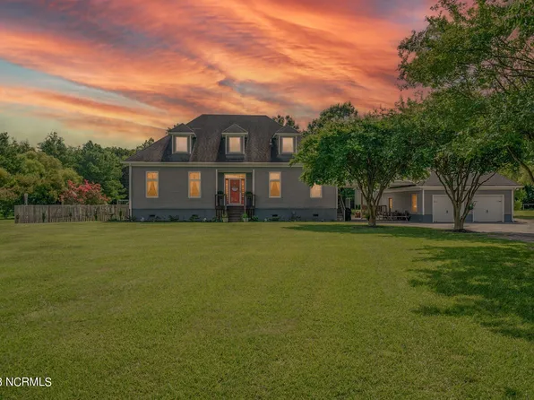 135 Old Family Place, South Mills, NC 27976