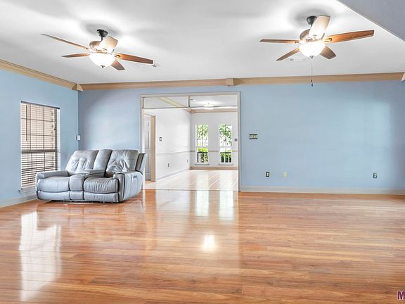 4th image of 5841 Sophie Anne Dr