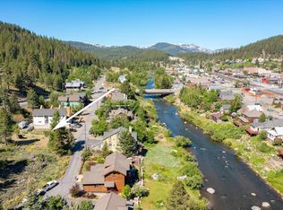 10111 SE River St, Truckee, CA 96161