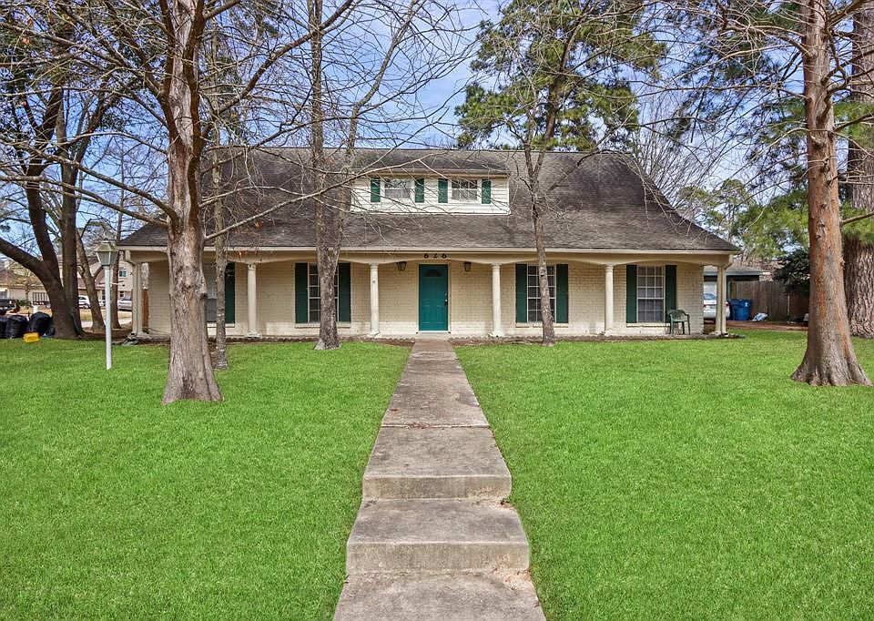 1st image of 626 Rosewood Dr