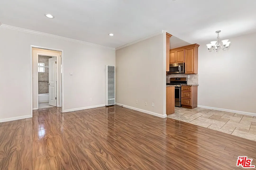 1 bed, 1.0 bath, 650 sqft, $2,475 — Photo 4