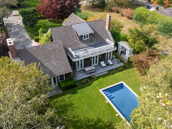 103 Hand Ln, Amagansett, NY 11930