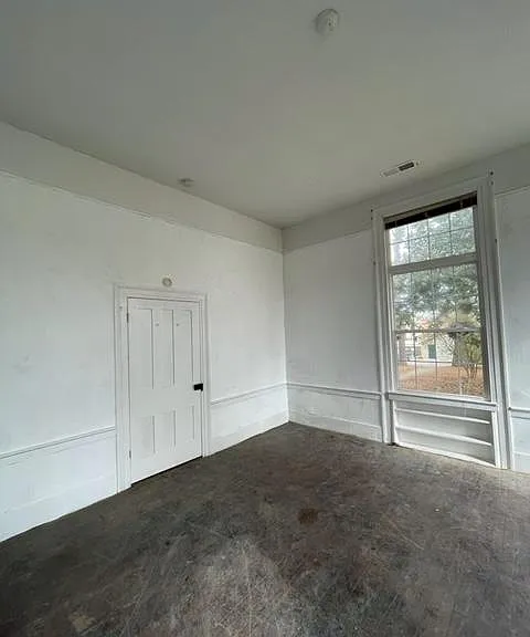 108 W 17th St — Photo 8