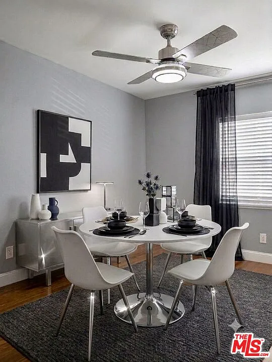 2 bed, 1.5 bath, 900 sqft, $2,800 — Photo 3