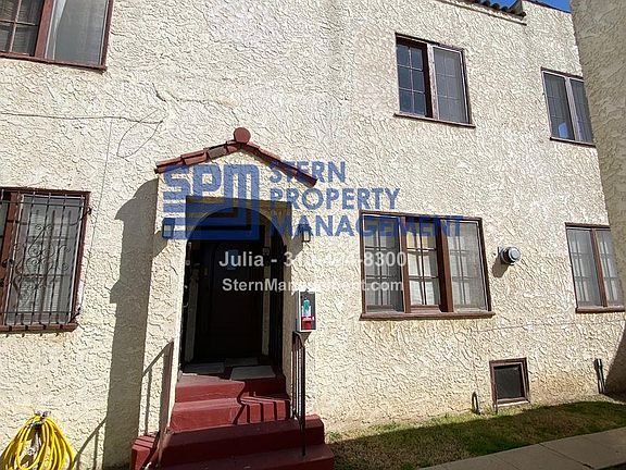 3rd image of 3919 3/4 Montclair St #2
