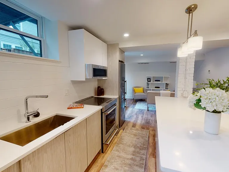 60 Kirkland St #R — Photo 3